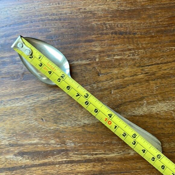 Vintage Oneida Tudor Plate 1937 June Nursery Teaspoon - Picture 10 of 10